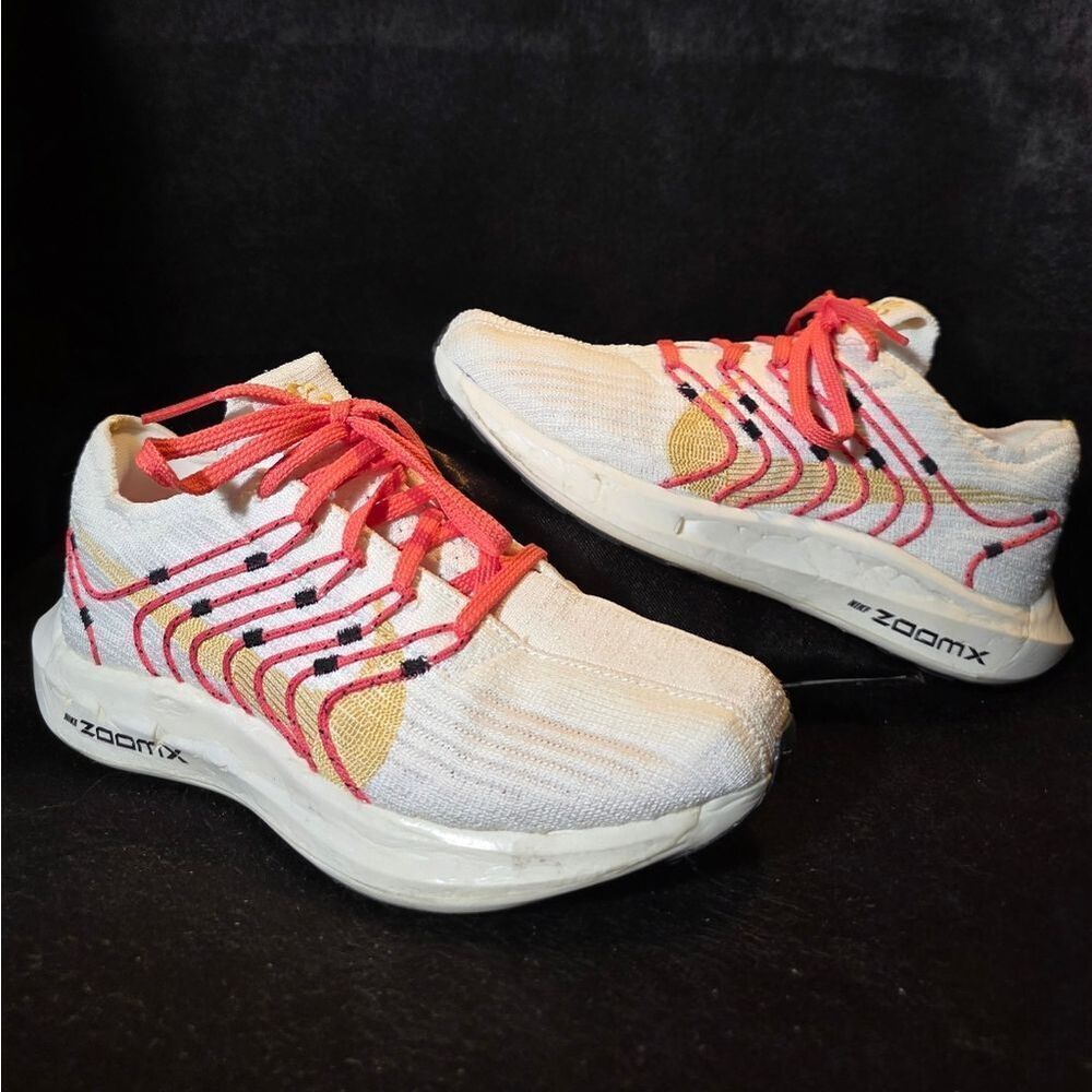 Nike Womens 5.5